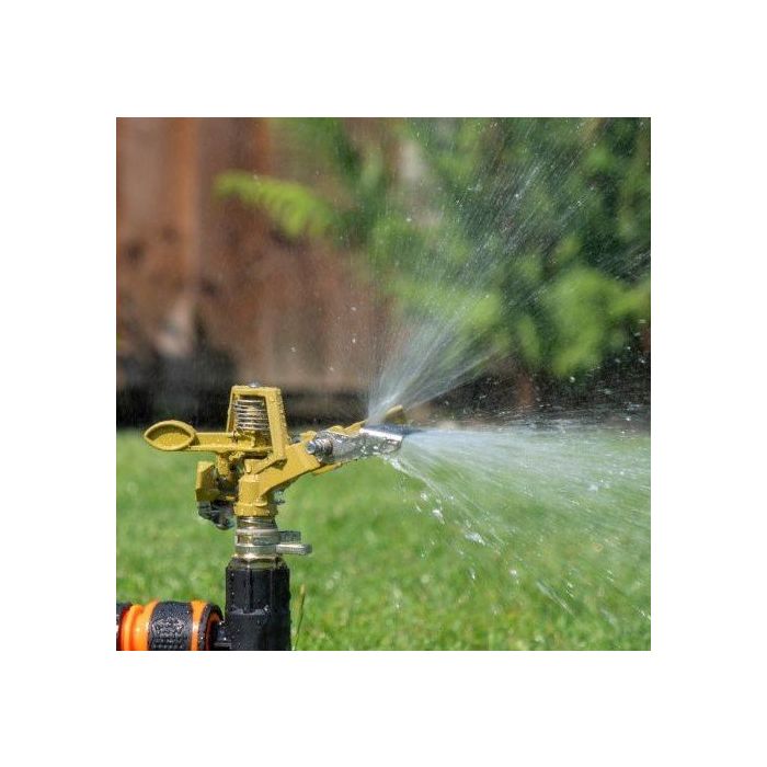 HydroSure Complete Tripod Sprinkler Kit. Arrives as part of a complete kit, and produces a spray pattern up to 13m in diameter.
