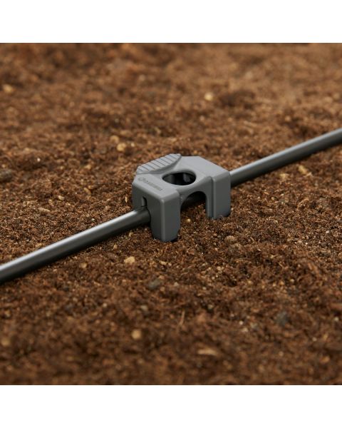 Cabilock 100pcs Drip Tubing Hold Stakes 4/7 Tube 3/5 Tube for Irrigation Greenhouse Garden Hydroponics Growing Watering System 
